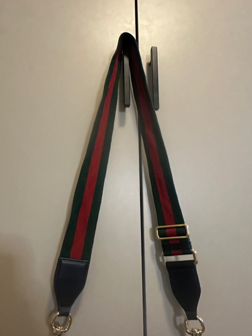 Gucci Black Guccissima Padlock Messenger Bag - Picture 10 of 10